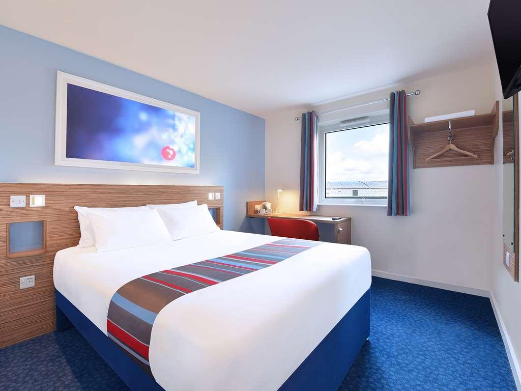 Travelodge York Tadcaster Bilbrough Room photo