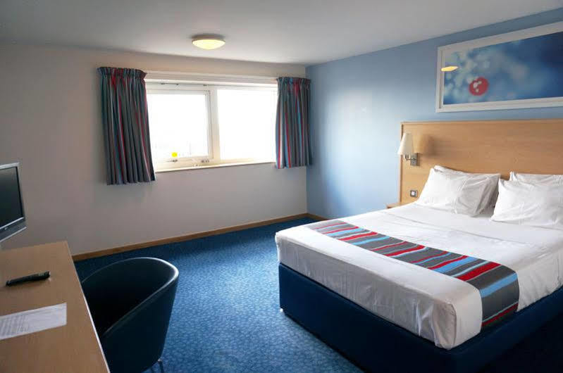 Travelodge York Tadcaster Bilbrough Exterior photo